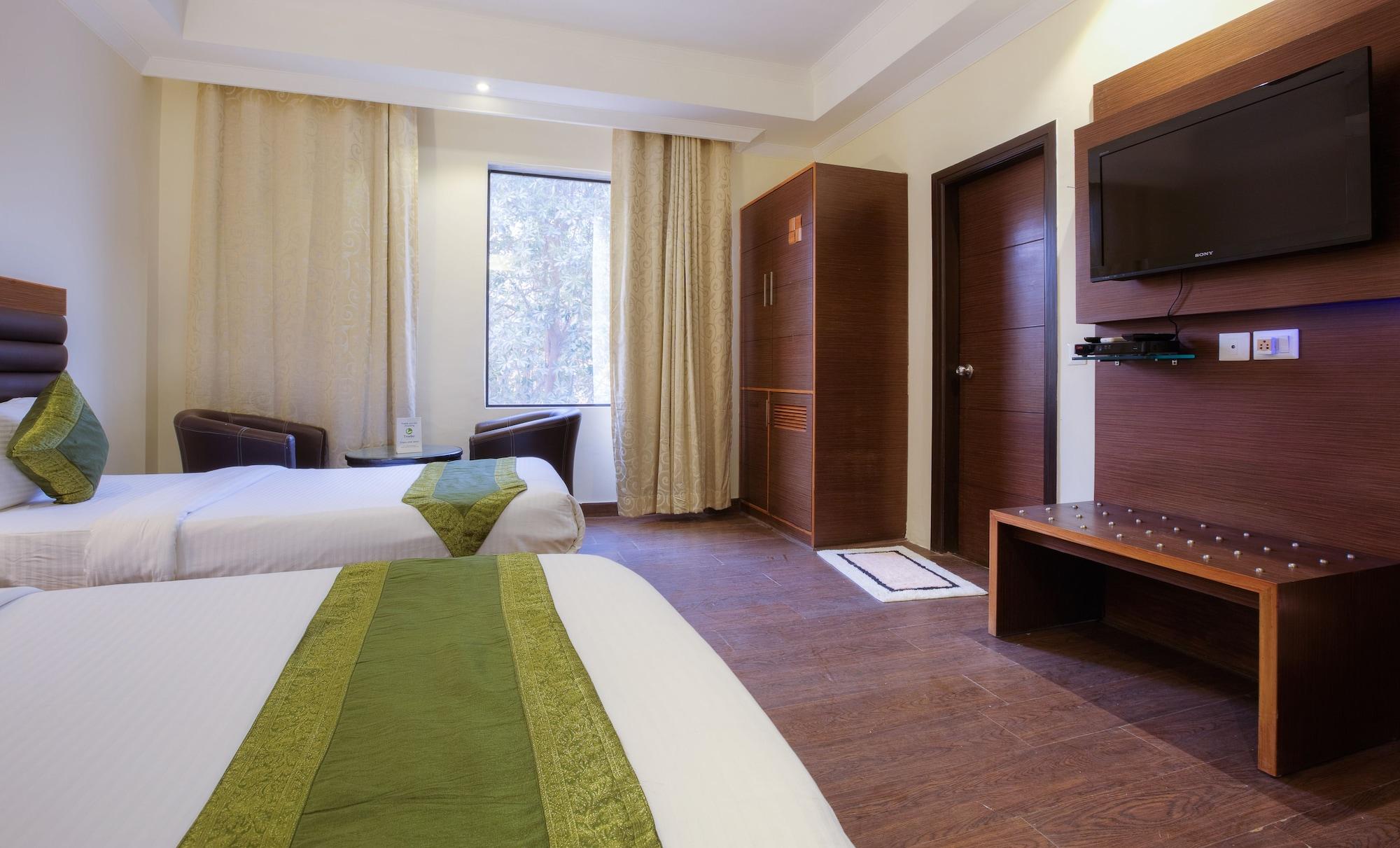 Treebo White Castle, Gurgaon Hotel Kültér fotó