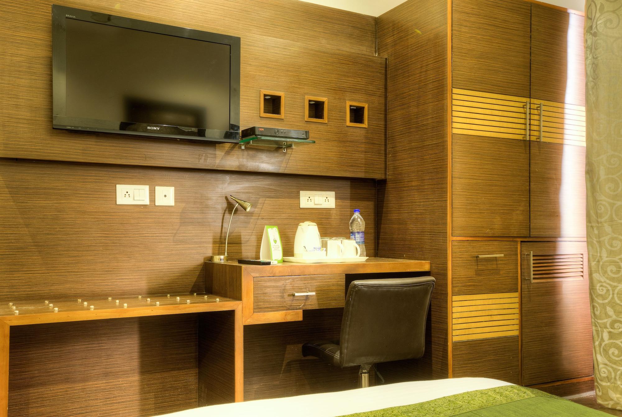 Treebo White Castle, Gurgaon Hotel Kültér fotó